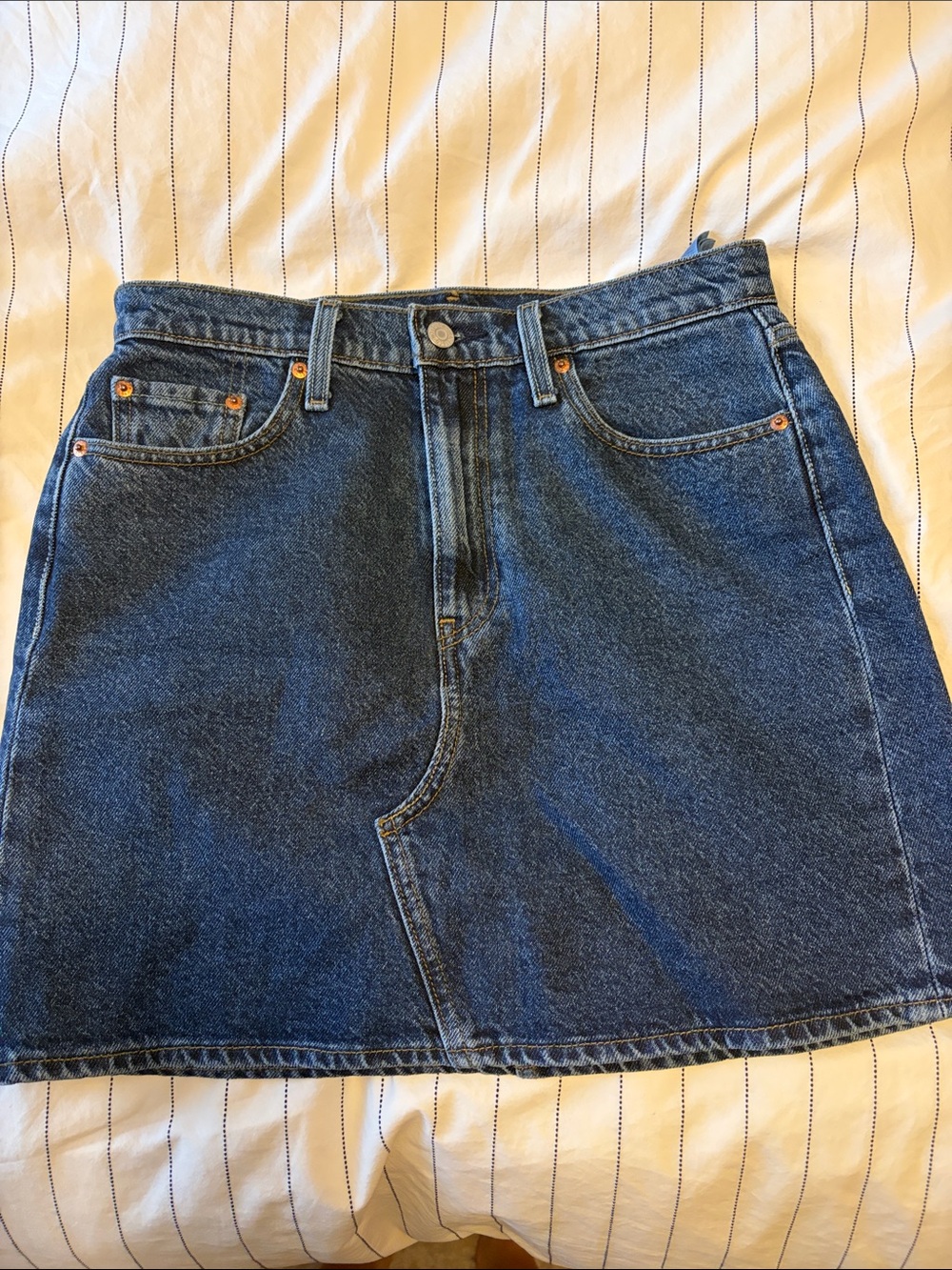 Levi’s denim high rise mini skirt